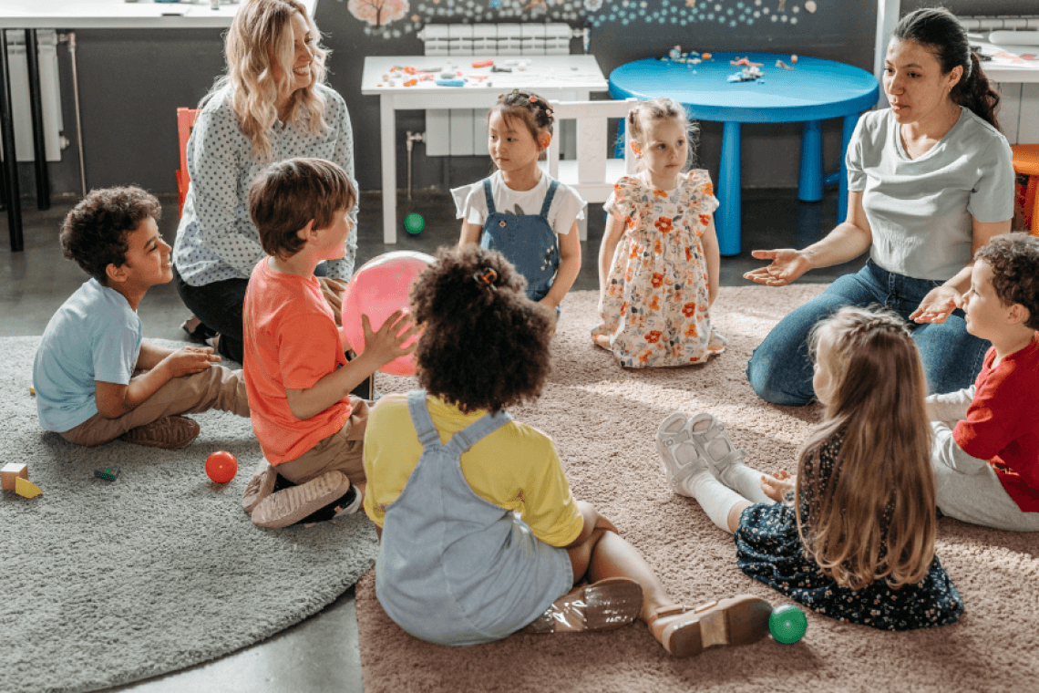 Nouvelles directives pour les crèches : ce que propose la commission parlementaire.